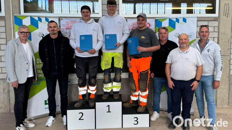Louis Sichelstiel (Mitte) sicherte sich Platz 1 bei der Bayerischen Handwerkermeisterschaft. Bild: Louis Sichelstiel