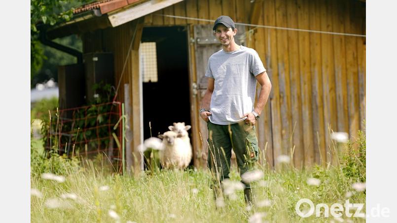 Michael Köstler aus Schönkirch ist einer der Teilnehmer an der aktuellen &quot;Bauer sucht Frau&quot;-Staffel. Wie es für ihn beim Scheunenfest und bei der Hofwoche gelaufen ist, ist ab Montag, 3. November, auf RTL zu sehen. Bild: RTL /Stefan Gregorowius