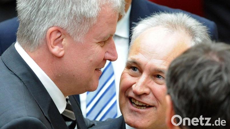 Seehofer und Huber sehen Söders Kurs gegenüber den Grünen kritisch. (Archivbild) Bild: picture alliance / dpa