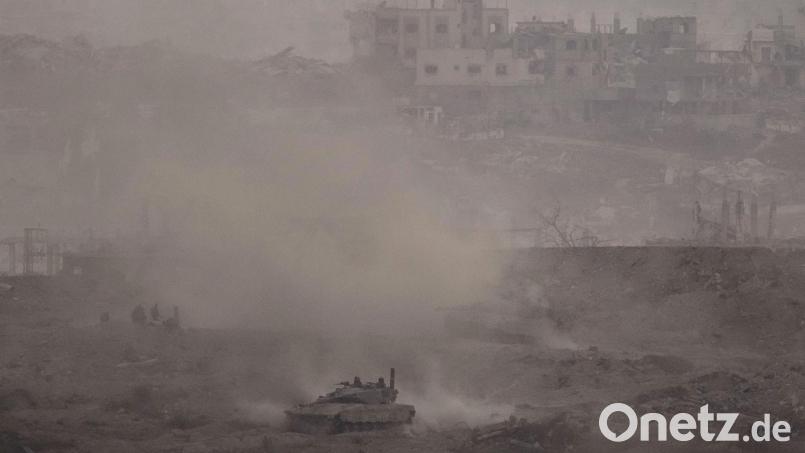 Die genauen Punkte für den möglichen Teilabzug Israels in Gaza bleiben umstritten. (Archivbild) Bild: Leo Correa/AP/dpa