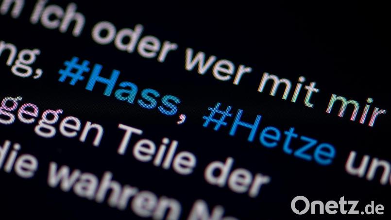 Das Internet ist kein rechtsfreier Raum. Wer Hasskommentare in sozialen Medien oder Foren verfasst, muss mit strafrechtlichen Konsequenzen rechnen. Symbolbild: Fabian Sommer/dpa