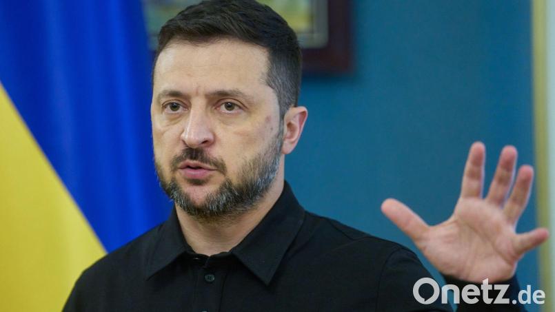 Der ukrainische Präsident Wolodymyr Selenskyj spricht von hohen russischen Verlusten vor Pokrowsk (Archivbild) Bild: Efrem Lukatsky/AP/dpa
