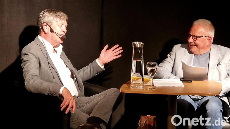 Peter Prange (links) und Knut Thiesen kennen sich noch aus dem Studium in Tübingen. Bild: R. Kreuzer