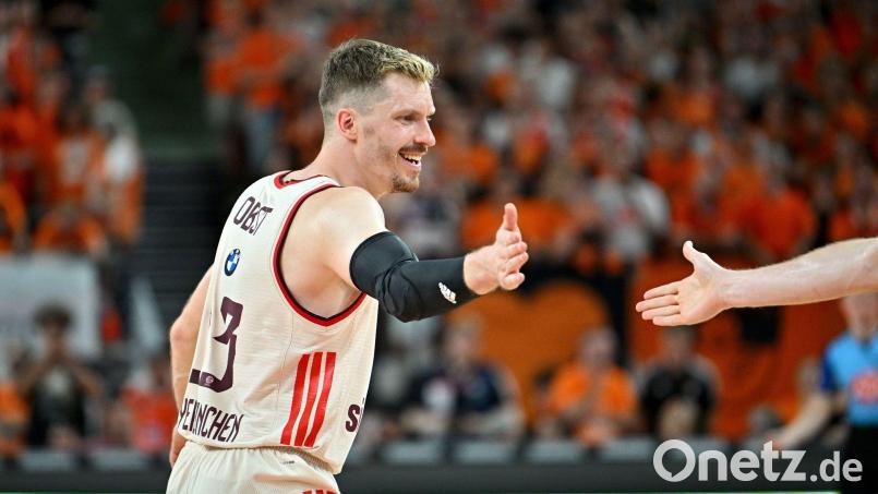 Bayerns Welt- und Europameister Andreas Obst traf gegen Bamberg fünf Dreier. (Archivbild) Bild: Jan-Philipp Strobel/dpa