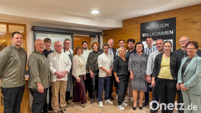 Das sind die teilnehmenden Gastronomen bei den 37. Schlemmerwochen in Sulzbach-Rosenberg und dem Sulzbacher Bergland, die am 15. Oktober losgehen und bis 15. November dauern. Bild: Wolfgang Steinbacher