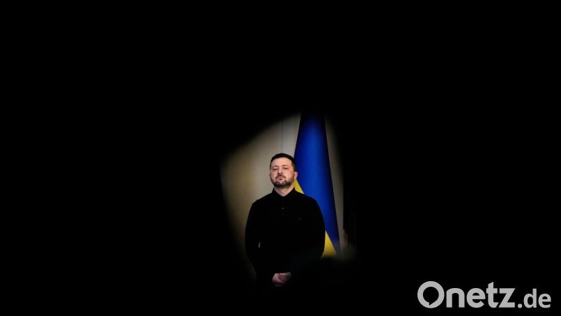 Der ukrainische Präsident Wolodymyr Selenskyj hofft weiter auf die Lieferung von US-amerikanischen Marschflugkörpern, um Ziele im russischen Hinterland angreifen zu können. Bild: Julia Demaree Nikhinson/AP/dpa