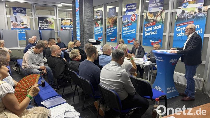 Der AfD-Kreisverband Weiden, Neustadt, Tirschenreuth nominierte seine Kandidaten für die Kommunalwahl 2026. Bild: AfD