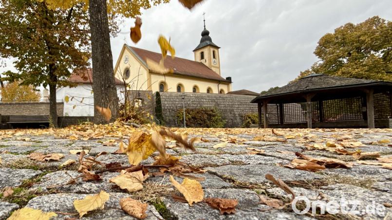 Auf dem Kirchplatz in Wutschdorf findet am Samstag, 18. Oktober, von 15 bis 18 Uhr ein Hubertusmarkt statt. Bild: gri