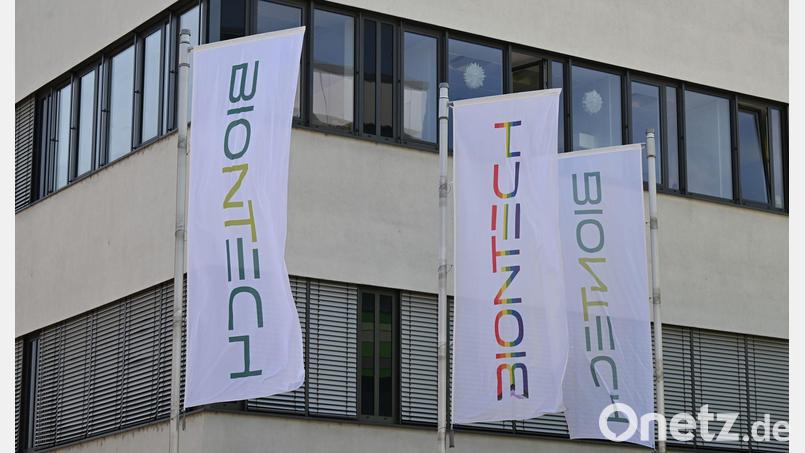 Das Bundeskartellamt hat dem Pharmaunternehmen Biontech die Übernahme von Curevac erlaubt. (Archivbild) Bild: Arne Dedert/dpa