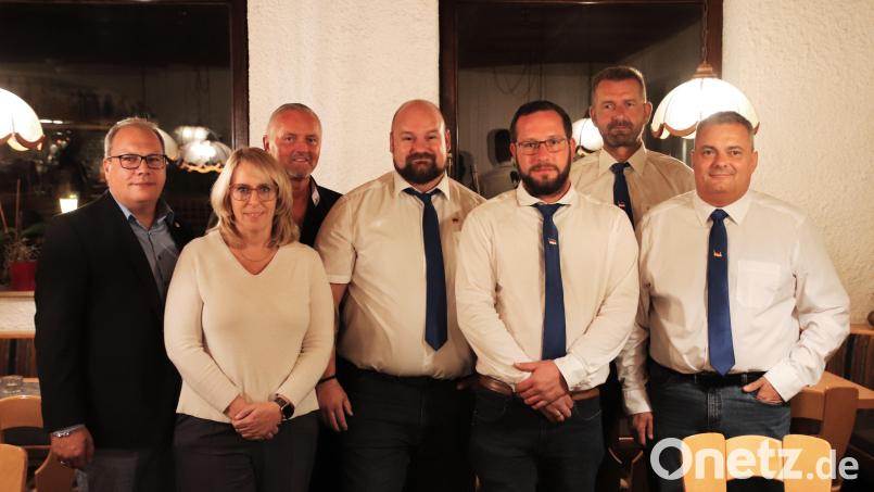 Die AfD Schwandorf/Cham hat ihre Kandidaten für die Gemeinderatswahl und den Bürgermeisterposten in Steinberg am See nominiert. Bild: AfD Kreisverband Schwandorf/Cham