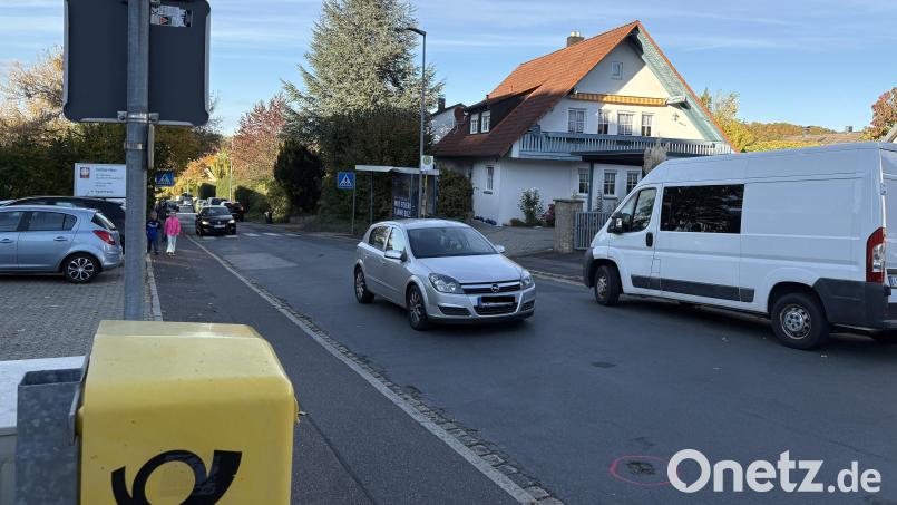 Die Goethestraße hat eine hohe Verkehrsbelastung. In der 30er-Zone sind viele Fahrzeuge zu schnell unterwegs. Bild: ge