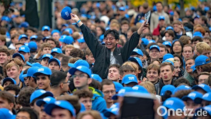 Trotz der Umstellung bei der Abitur-Dauer sind Bayerns Universitäten und Hochschulen auch im Wintersemester 2025/26 sehr gut besucht. Symbolbild: Malin Wunderlich/dpa