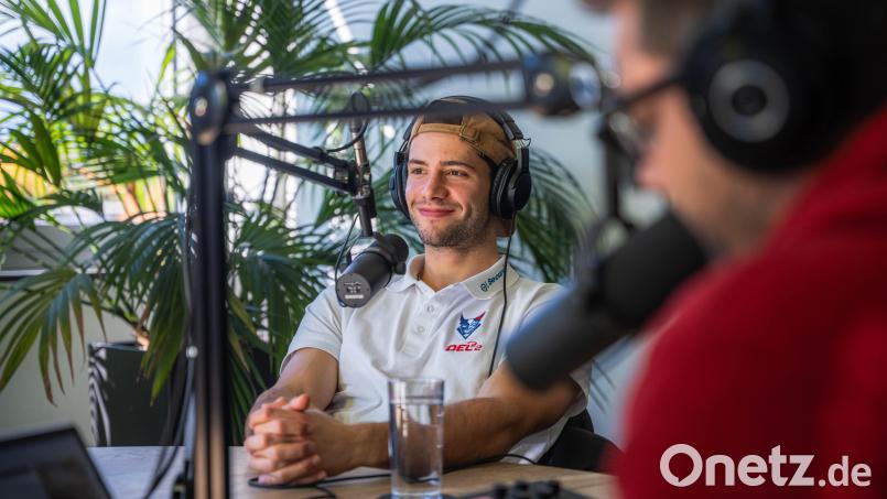 Zu Gast in der neuen Folge &quot;Powerplay&quot;: Verteidiger und Neuzugang Daniel Schwaiger. Bild: Noah Wegmüller-Kocher