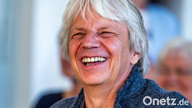 Der mehrfach preisgekrönte Filmregisseur Andreas Dresen hat den Juryvorsitz für die diesjährige Vergabe des Fernsehfilmpreises beim TeleVisionale-Festival. (Archivbild) Bild: Jens Büttner/dpa