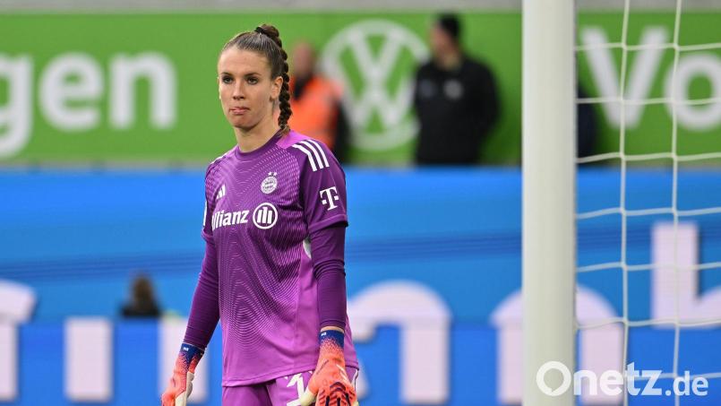 Torhüterin Ena Mahmutovic wird dem FC Bayern und dem deutschen Nationalteam vorerst fehlen. (Archivfoto) Bild: Swen Pförtner/dpa
