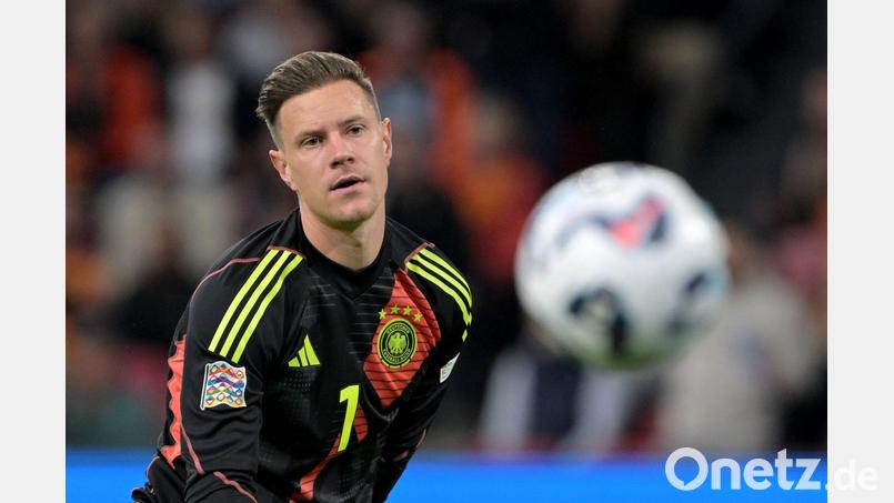 Marc-André ter Stegen möchte bei der WM im deutschen Tor stehen. Dafür braucht er aber Spielpraxis, die beim FC Barcelona nicht garantiert ist. (Archivbild) Bild: Federico Gambarini/dpa