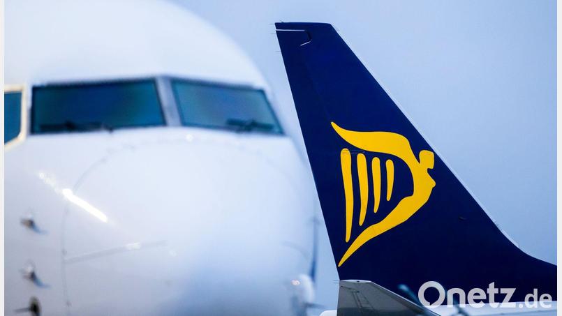 Ryanair streicht unter anderem eine Route in die lettische Hauptstadt Riga. (Archivbild) Bild: Marcel Kusch/dpa
