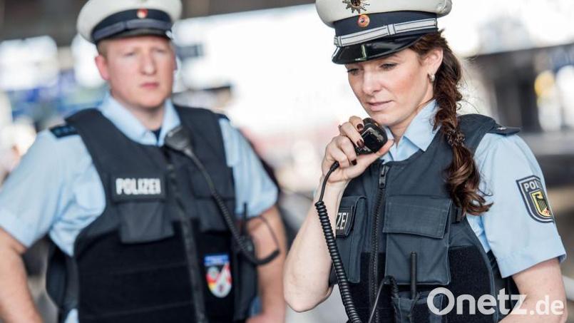 Die Polizei hat einen 15-jährigen Ausreißer am Bahnhof Regensburg gefunden. Symbolbild: Bundespolizei