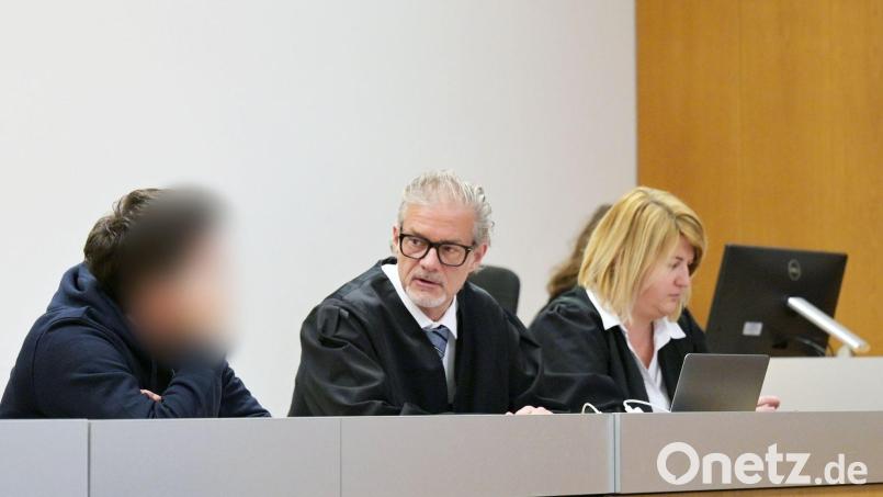 Das Gericht verhängte gegen den Angeklagten eine Haftstrafe sowie ein Berufsverbot. (Archivbild) Bild: Malin Wunderlich/dpa