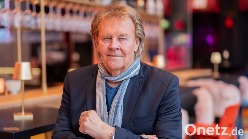 Seit sechs Jahrzehnten im deutschen Sprachraum erfolgreich: Schlagerstar Howard Carpendale. (Archivbild) Bild: Rolf Vennenbernd/dpa