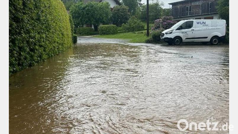 Ein solches Hochwasser sollte es nach Fertigstellung der Maßnahmen in Fuhrmannsreuth nicht mehr geben. Bild: ld