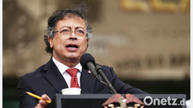 Kolumbiens Präsident Gustavo Petro wirft den USA vor, in kolumbianischen Gewässern einen Unschuldigen getötet zu haben. (Archivbild) Bild: Ivan Valencia/AP/dpa