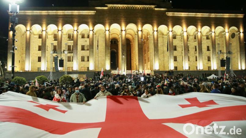 Der deutsche Botschafter hatte der georgischen Regierung öffentlich einen autoritären Kurs vorgeworfen und Prozesse gegen Oppositionelle besucht. (Archivbild) Bild: Zurab Tsertsvadze/AP/dpa