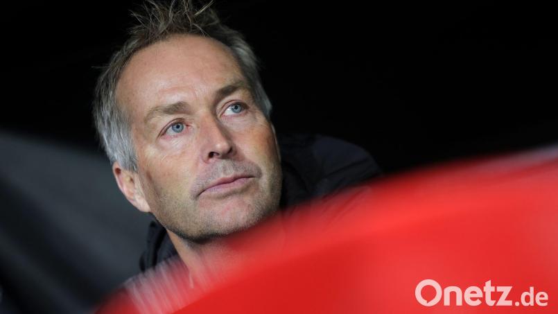 Hat vor dem Spiel gegen Paris einige Ausfälle in seiner Mannschaft: Kasper Hjulmand. (Archivbild) Bild: Rolf Vennenbernd/dpa