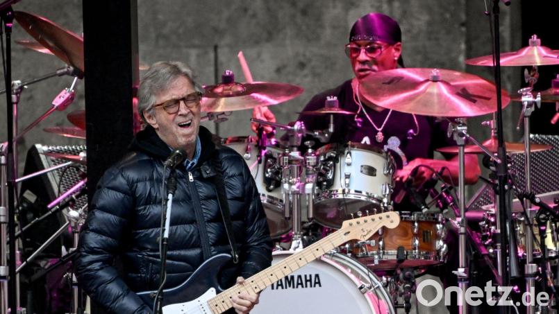 Der Musiker Eric Clapton kommt im Mai 2026 für drei Konzerte in Mannheim, Köln und München nach Deutschland. (Archivbild) Bild: Britta Pedersen/dpa