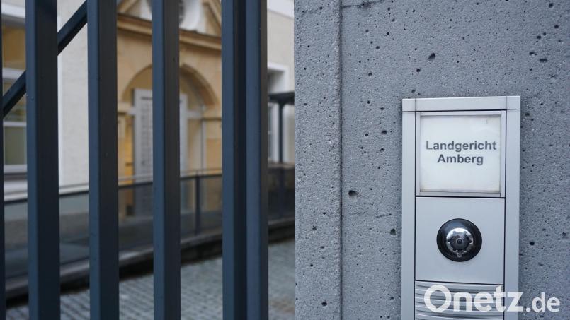 Ein 78-Jähriger ist von der Ersten Strafkammer des Landgerichts Amberg zu einer Haftstrafe verurteilt worden. Außerdem wurde die Unterbringung in der Psychiatrie angeordnet. Archivbild: jut
