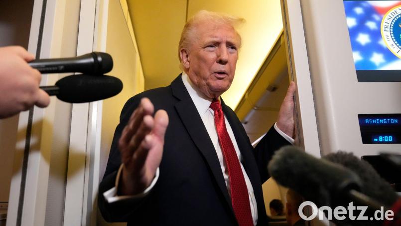 US-Präsident Donald Trump spricht sich für ein Einfrieren des Frontverlaufs aus. Bild: Mark Schiefelbein/AP/dpa