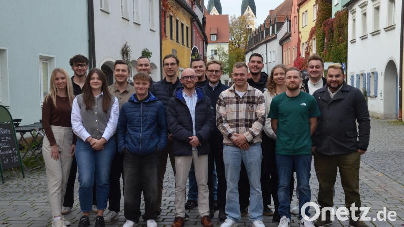 Ein Teil der Stadtratskandidaten der Jungen Union Weiden. Bild: Kunz