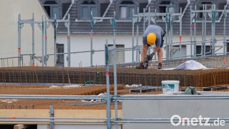 Die Stimmung im Wohnungsbau ist so gut wie seit drei Jahren nicht mehr - und doch vergleichsweise schlecht. (Archivbild) Bild: Rolf Vennenbernd/dpa