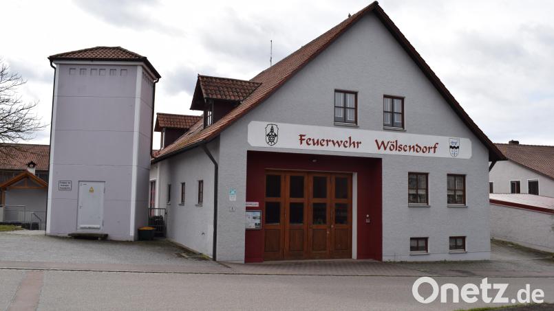 Das Feuerwehrhaus ist zugleich das Dorfzentrum von Wölsendorf. Der jährliche Energieverbrauch führte zu Beanstandungen. Bild: bnr