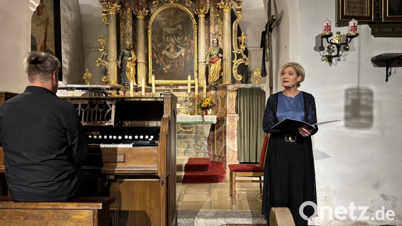 Für einen musikalischen Hochgenuss sorgen der Harmonist Lars David Kellner (links) und die Rezitatorin Susanne Sperrhake bei den diesjährigen Beer-Walbrunn-Tagen. Bild: Winkler