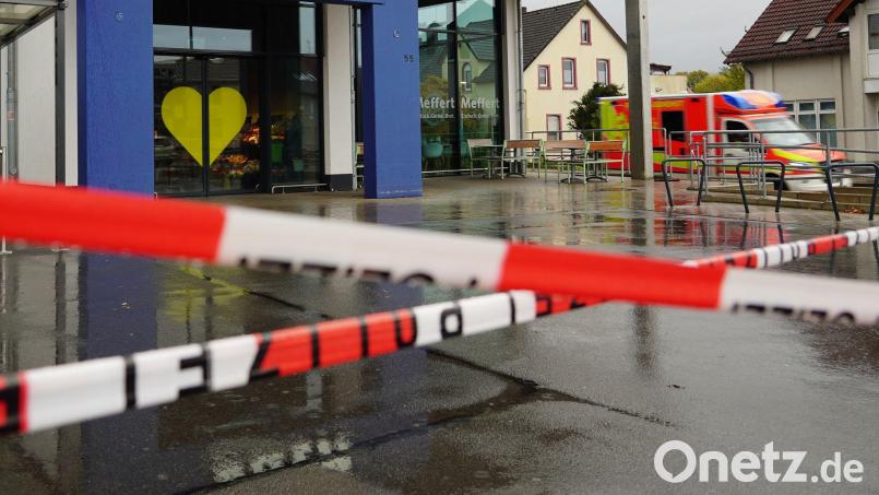 Ein 16-Jährigen wird brutal niedergestochen. Streit mit dem mutmaßlichen Täter gab es vorher laut Ermittlern nicht. Bild: Christian Müller/dpa