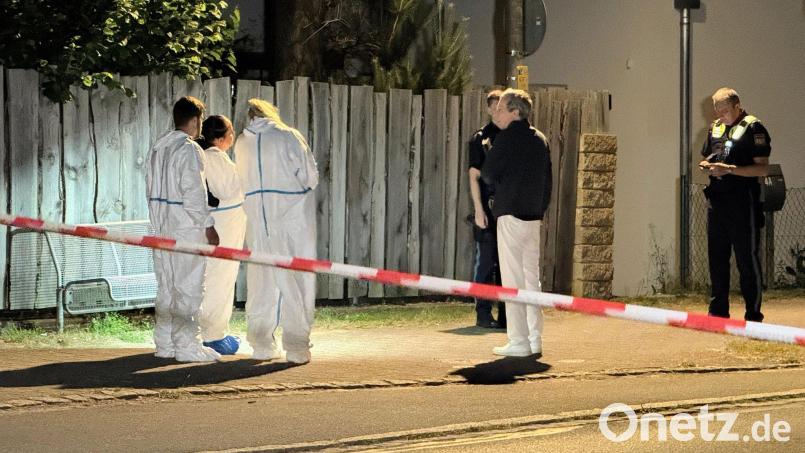Der Jugendliche starb noch vor Ort an seiner Stichverletzung. (Archivbild) Bild: Goppelt/Vifogra /dpa
