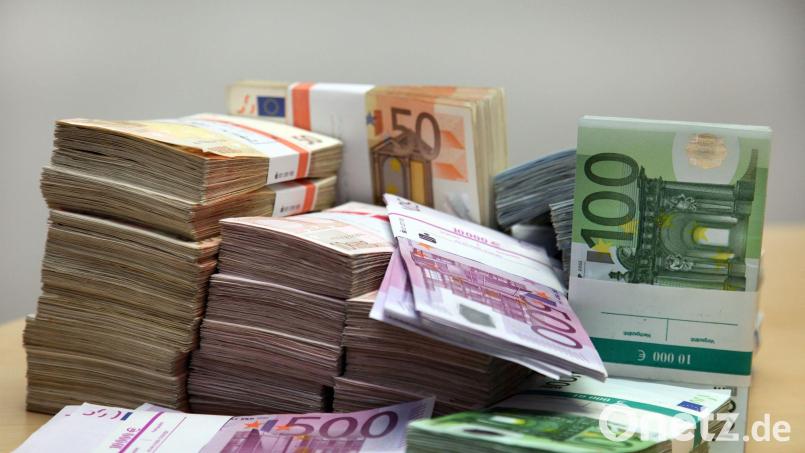 Viel Fördergeld benötigen strukturschwache Gemeinden dafür, um ihren Pflichtaufgaben nachzukommen und Schulden abzubauen. 4,8 Millionen Euro Stabilisierungshilfe fließen dieses Jahr an 9 Gemeinden im Landkreis Tirschenreuth. Symbolbild: Gerhard Götz