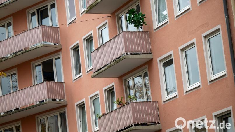 In München lag die durchschnittliche Kaltmiete mit etwa 23 Euro je Quadratmeter an der Spitze. (Archivbild) Bild: Peter Kneffel/dpa