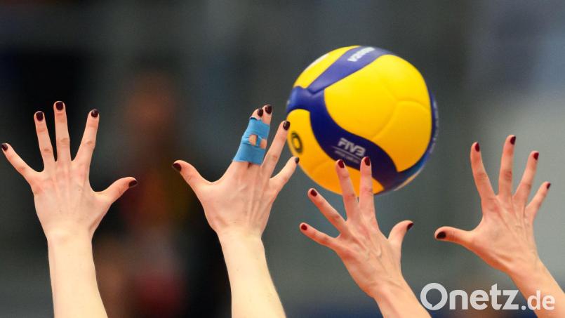 In Schwerin geht es im Volleyball am Wochenende um den Bundespokal. Bild: Robert Michael/dpa