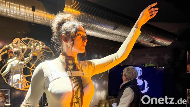 Über 100 Mitwirkende hatten seit April an dem Kunstprojekt „Dulce Dolor – Die Kunst des Leidens“ gearbeitet. Bild: Gabi Schönberger