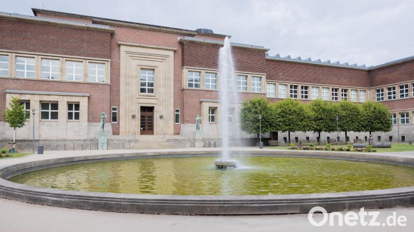 Wie riecht der Wald, der Krieg oder der Weltraum? Das kann im Kunstpalast Düsseldorf erschnuppert werden. (Archivbild) Bild: Rolf Vennenbernd/dpa