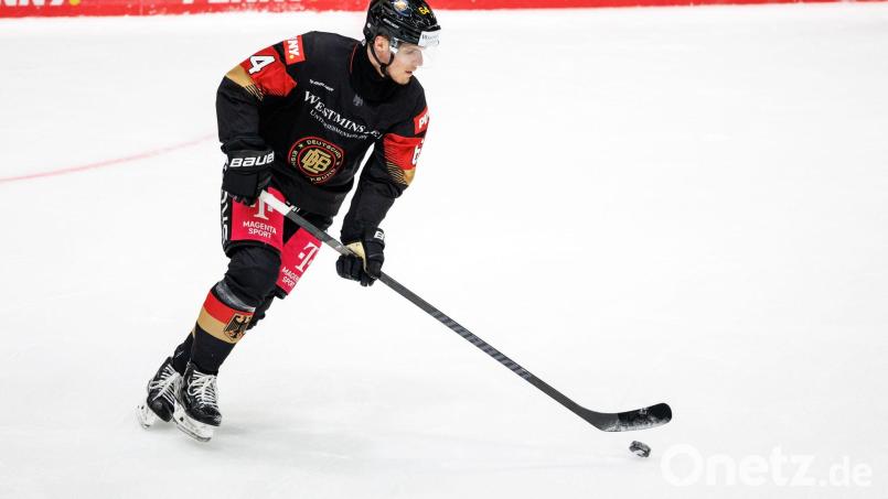 Kapitän Marcus Weber bleibt bei den Nürnberg Ice Tigers. (Archivbild) Bild: Matthias Balk/dpa