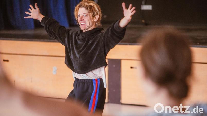 Choreografin Nadine Gerspacher hält in Amberg Tanz-Workshops für Kinder und Erwachsene. Bild: Andreas Hofstetter