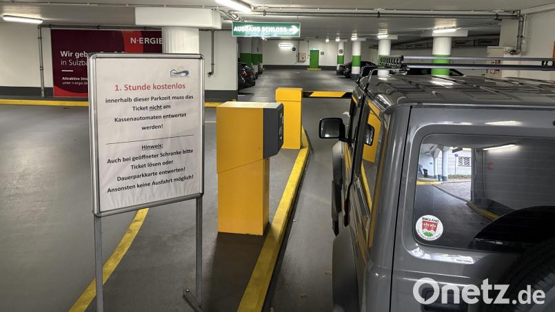 Künftig geht es hier ohne Schranke hinein und hinaus – die Schlossgarage in Sulzbach-Rosenberg erhält ein Torsystem mit automatischer Kennzeichenerkennung. Bild: ge