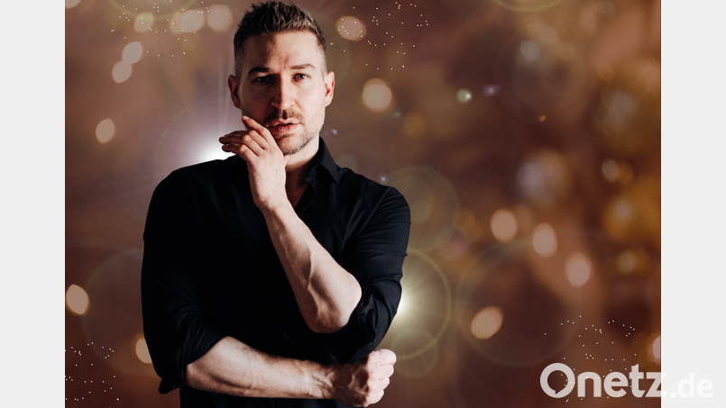 Festliche Adventsstunde mit Tenor Christoph Baierl Bild: Benjamin Ebi/exb