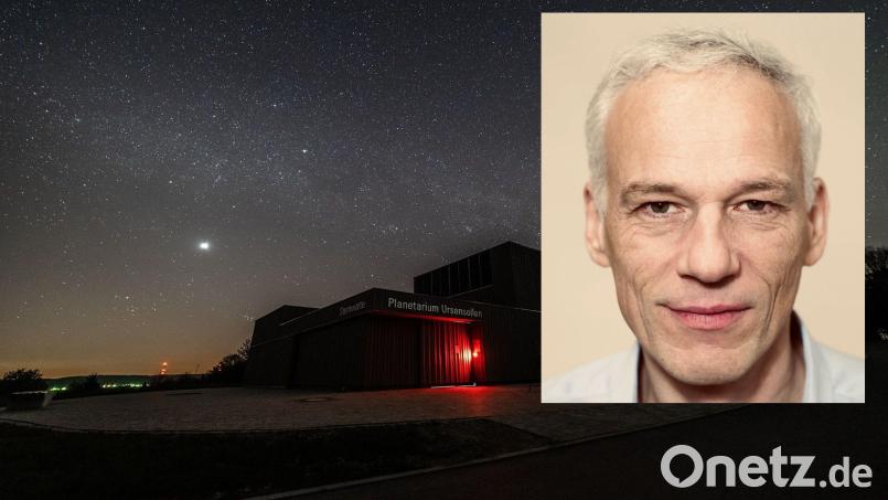 Rudolf von Waldenfels liest im Planetarium Ursensollen aus seinem aktuellen Roman "In die Nacht". Bild: Rudolf von Waldenfels/Sternfreunde Amberg-Ursensollen/exb