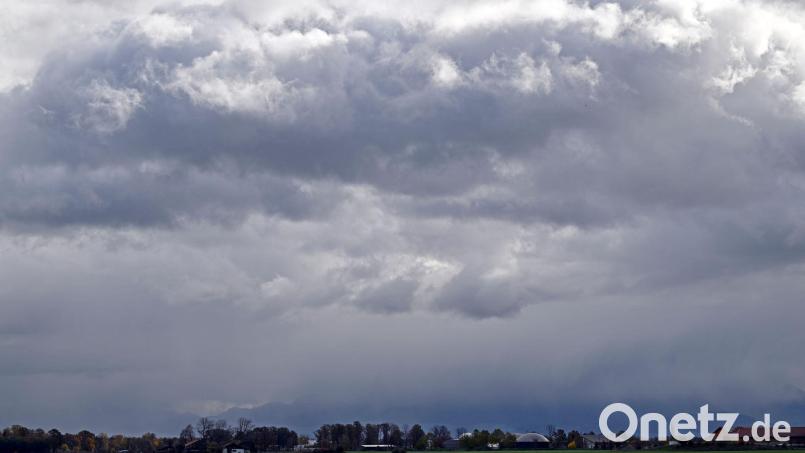 Zusammen mit Sachsen gehörte Bayern im Oktober laut dem DWD zu den kühlsten Bundesländern. (Archivbild) Bild: Uwe Lein/dpa