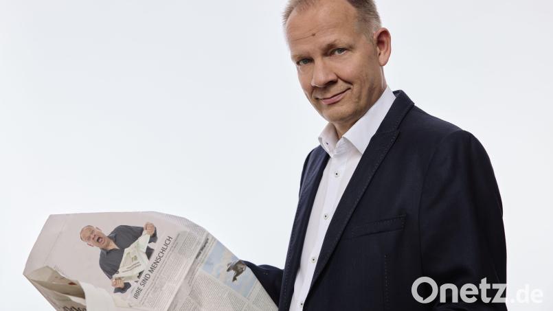 Thomas Schreckenberger zeigt sein aktuelles Kabarettprogramm „Irre sind menschlich“. Bild: Martina Boghdan/exb