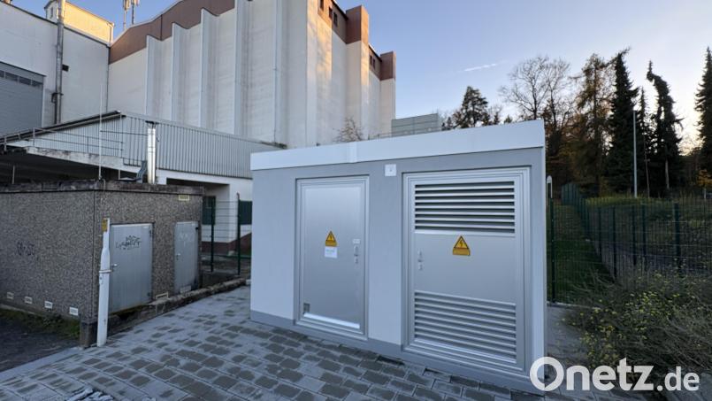 So sehen die neuen Kompakt-Trafostationen aus – sie ersetzen die veralteten Turmbauten im Stadtgebiet. Bild: ge
